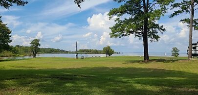 Back in Time 1940s Lake View House