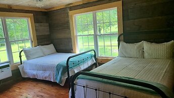 Back in Time 1940s Lake View House