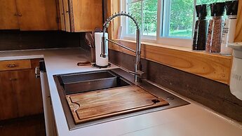 Back in Time 1940s Lake View House