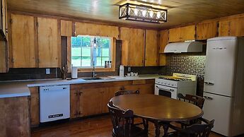 Back in Time 1940s Lake View House