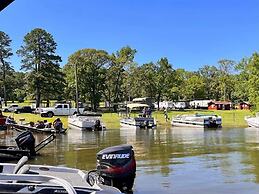 Back in Time 1940s Lake View House