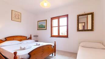 Su Riu House in Santa Caterina di Pittinuri