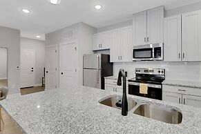 Swiftwater Apartments By Barsala