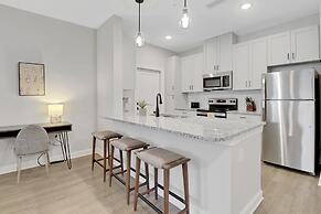 Swiftwater Apartments By Barsala