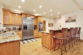 THE SPA AT Winterset #2282