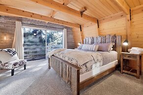 Fox & Bears Retreat#2190