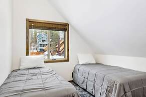 Village Chic Chalet #2113