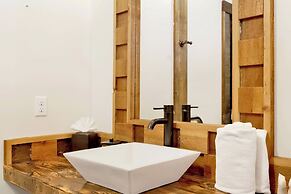 Village Chic Chalet #2113