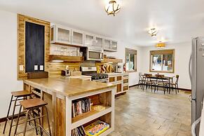 Village Chic Chalet #2113