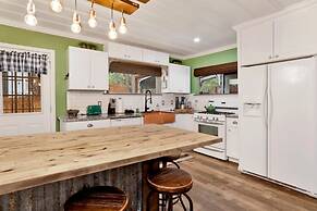 LA Suegra's Cabaña #2314