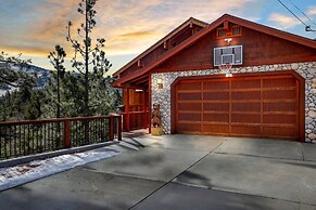 Menlo Slope View Chalet #2233