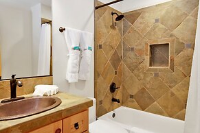 Golden OAK LOG Cabin #2206