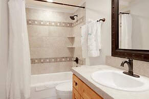 Golden OAK LOG Cabin #2206