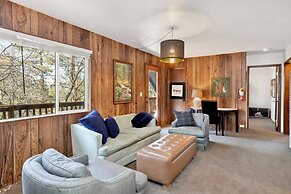 Chipmunk Treehouse #1983