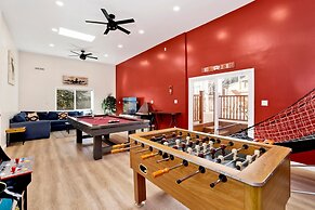 THE Grand Chalet #1989