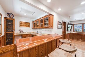 Bears Palace Chalet #2008