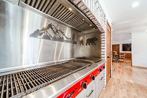 Bears Palace Chalet #2008