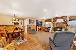 BIG Bear Happy Place #2421