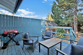 Maple Leaf Retreat #2330