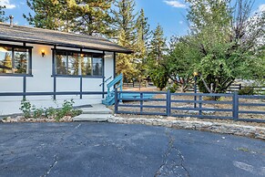 Maple Leaf Retreat #2330