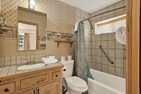 ONE Hundred Pines Ranch #2005