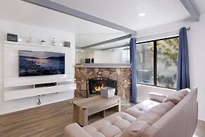 Blue JAY Getaway #2082