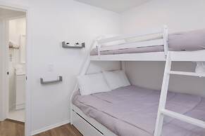 Blue JAY Getaway #2082