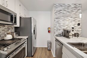 Blue JAY Getaway #2082