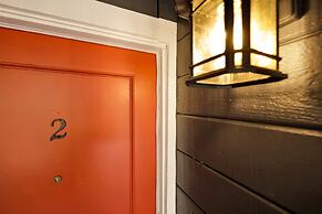 Blue JAY Getaway #2082