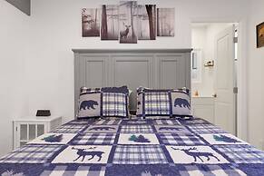 Blue JAY Getaway #2082