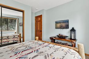 Lazy Llama Lodge #2150