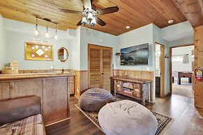 Lazy Llama Lodge #2150