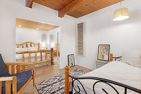 THE Bear Bauhaus #2106