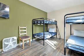 THE Farmhouse Experience #1900