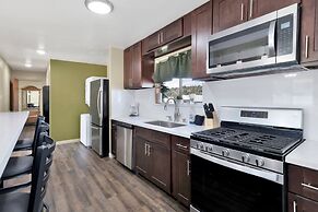 THE Farmhouse Experience #1900