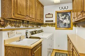 Cove Lakefront Chalet #2098