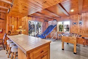 Cove Lakefront Chalet #2098