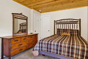 Cove Lakefront Chalet #2098