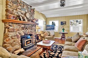 THE Winding Lane House EST 1932 #2360