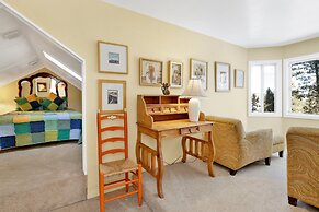 THE Winding Lane House EST 1932 #2360