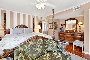 THE Winding Lane House EST 1932 #2360