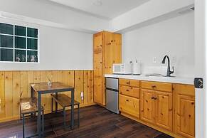 Twin Pines Lodge #2458