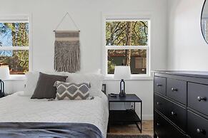 Twin Pines Lodge #2458