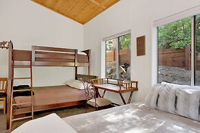 Knickerbocker Retreat #2321