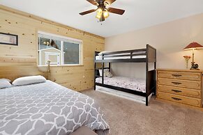 KIT Kat's Hideaway #1874