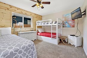 KIT Kat's Hideaway #1874