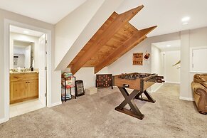 THE Teddy Bear Chalet #2257