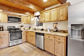 THE Teddy Bear Chalet #2257