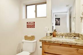 THE Teddy Bear Chalet #2257