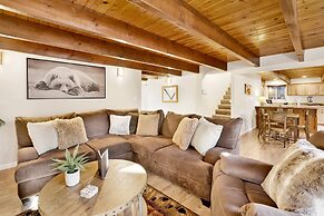 THE Teddy Bear Chalet #2257